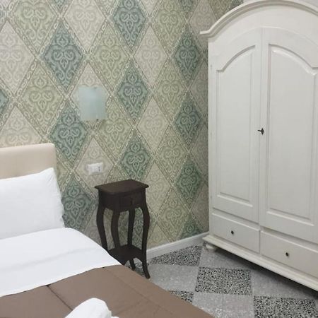 B&B By The Station Battipaglia Ngoại thất bức ảnh